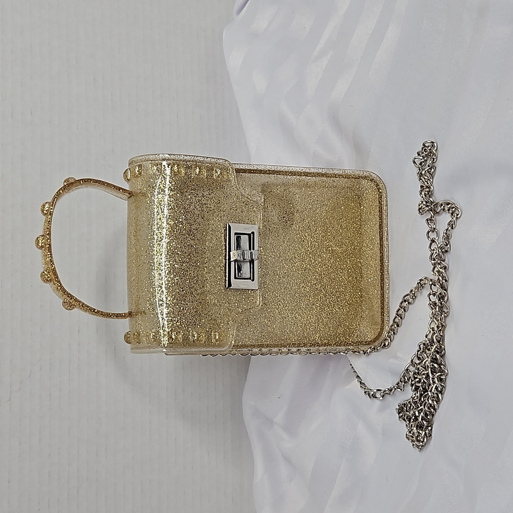 SPARKLE GOLD PLASTIC HANDBAG -GOLD SPARLE WITH SILVER CHAIN STRAP